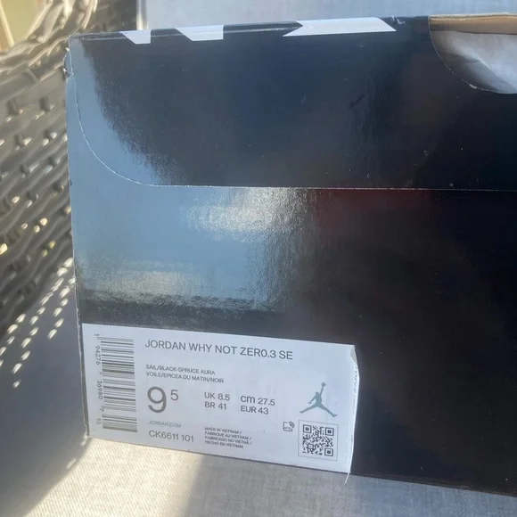 Brand New Nike Jordan Why Not Zer0.3